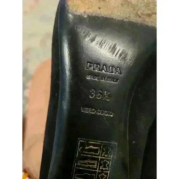 Prada Women's Grey Black Suede Pumps 6 Pointed Toe Heels Luxury Whimsygoth - Picture 4 of 9